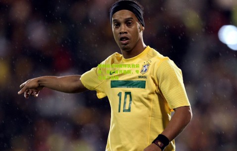 穆帅拒评阿莫林执教前景，我已离开曼联，专注当下征程